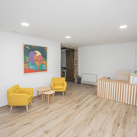 Albergue A Fabrica Lavacolla Exteriör bild