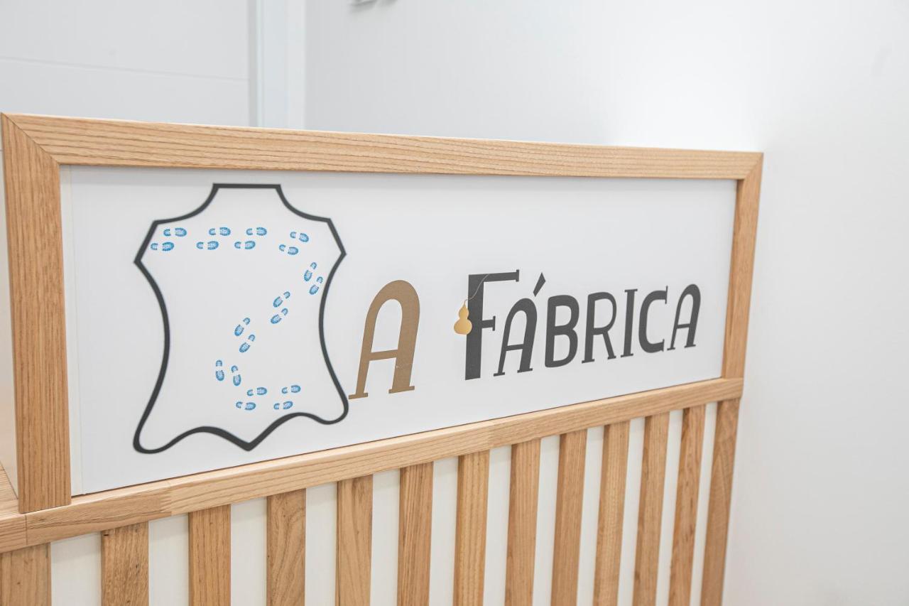 Albergue A Fabrica Lavacolla Exteriör bild