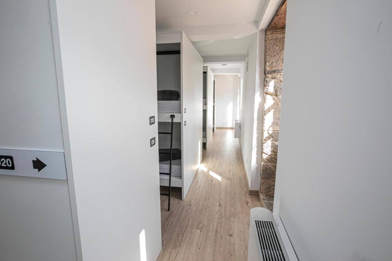 Albergue A Fabrica Lavacolla Exteriör bild