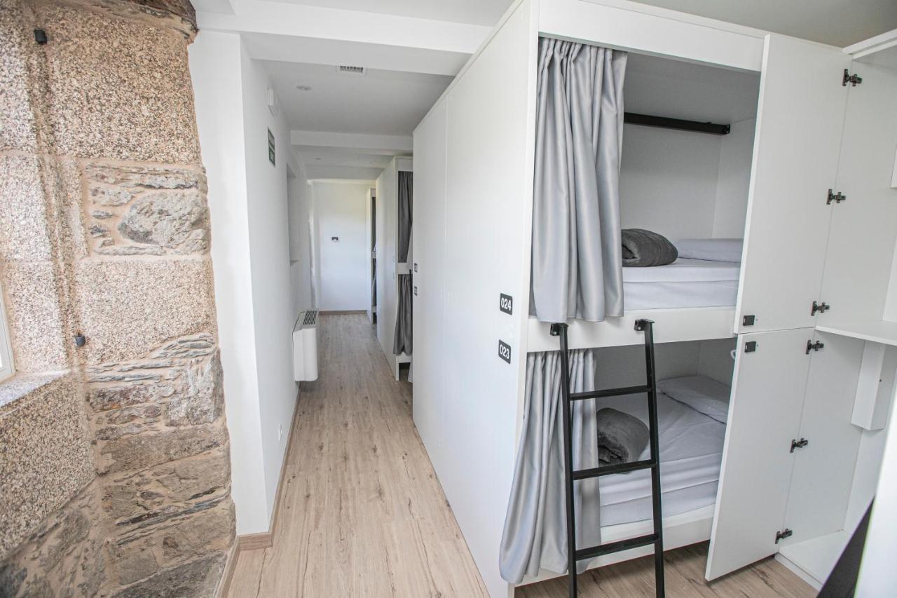 Albergue A Fabrica Lavacolla Exteriör bild